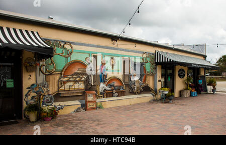 Peintures murales d'art peintes sur les murs extérieurs de Lake Placid Floride connue sous le nom de la ville de murales Banque D'Images