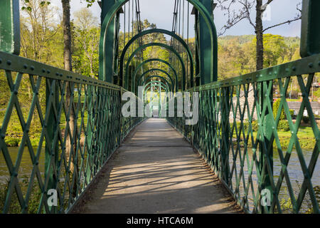 Na Craig port passerelle, Pitlochry, Ecosse. Banque D'Images