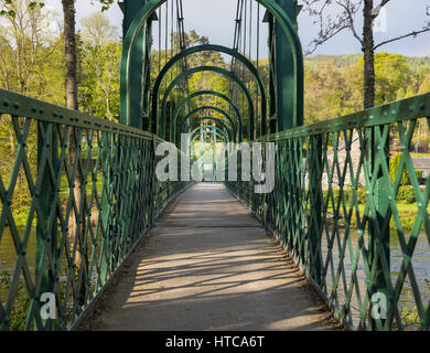 Na Craig port passerelle, Pitlochry, Ecosse. Banque D'Images