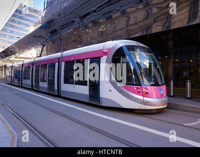 En Tramway Urbos 3 Stephenson St Birmingham West Midlands England UK Banque D'Images