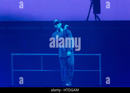 Glasgow, Royaume-Uni. 10 mars, 2017. La chanteuse américaine Bryson Tiller joue sur la scène à l'ETI Hydro, Glasgow. Roberto Ricciuti/Alamy Live News Banque D'Images