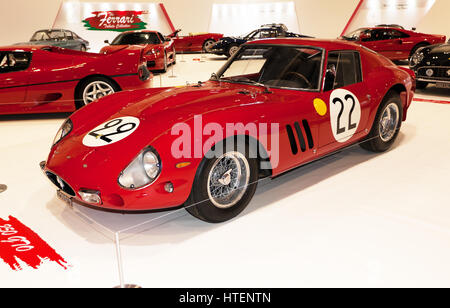 Vue d'un rouge Ferrari 250 GTO, une partie de la Collection Hommage à la Ferrari 2017 London Classic Car Show Banque D'Images