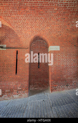 Arches et meurtre trou à l'entrée de Fort Pulaski Monumnet National Banque D'Images