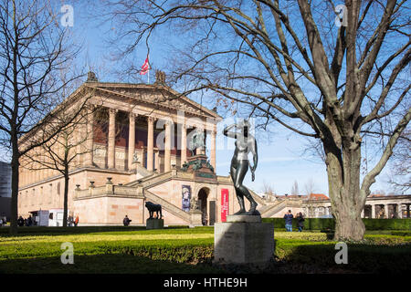 Voir d'Alte Nationalgalerie sur Museumsinsel, l'île aux musées, à Mitte, Berlin, Allemagne Banque D'Images