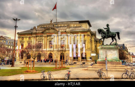 Grand Theatre de Geneve et Henri Dufour Statue - Suisse Banque D'Images