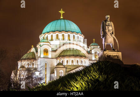Karadjordje Monument et l'église de Saint Sava à Belgrade, Serbie Banque D'Images