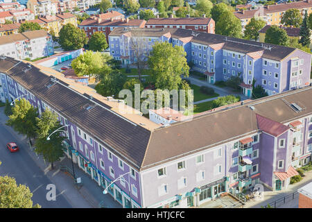 Les immeubles à appartements dans la banlieue de Upplands Vasby à partir de ci-dessus, Stockholm, Suède, Scandinavie Banque D'Images