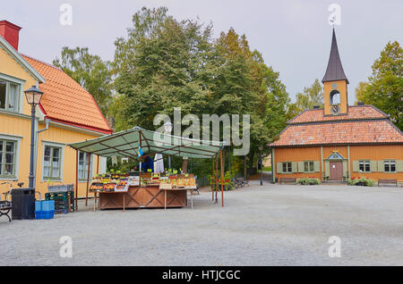 Hôtel de ville de Sigtuna, conçu en 1740, et de fruits frais, de décrochage, comté de Stockholm Sigtuna, Suède, Scandinavie Banque D'Images