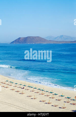 La plage de Corralejo et de Lobos. L'île de Fuerteventura, Îles Canaries, Espagne. Banque D'Images