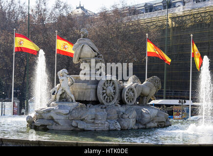 La Plaza de Cibeles avec la Cibeles palace et de la fontaine, la ville de Madrid, Espagne. Banque D'Images