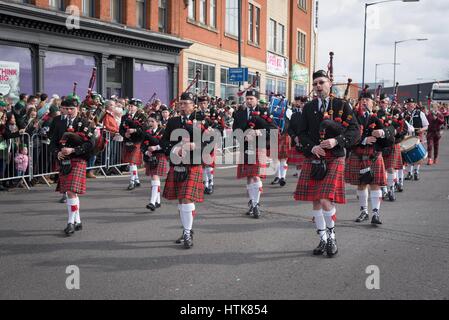 Birmingham, UK. 12 mars 2017 - Le jour de la Saint Patrick. Parade à Birmingham. Credit : Slawomir Kowalewski/Alamy Live News Banque D'Images