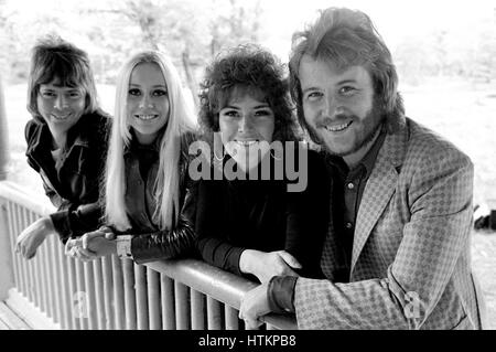 Groupe suédois ABBA dans le début de l'opérateur et des groupes de l'Eurovision Song Contest 1974 Banque D'Images