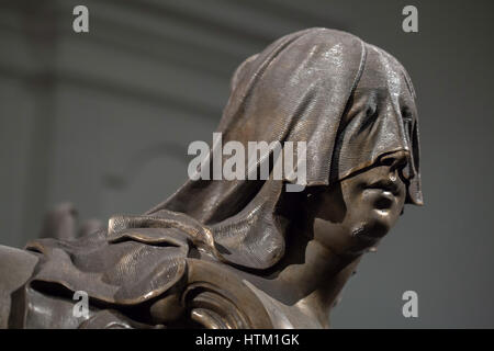 Femme avec deuil face voilée représentée sur le sarcophage de l'Impératrice Elisabeth Christine de Brunswick-Wolfenbuttel (1691 - 1750) dans la Crypte impériale (Kaisergruft) à Vienne, Autriche. L'Impératrice Elisabeth Christine était une femme de saint empereur romain Charles VI et mère de l'Impératrice Marie-Thérèse. La statue est la première œuvre par le sculpteur autrichien Balthasar Ferdinand Moll. Banque D'Images