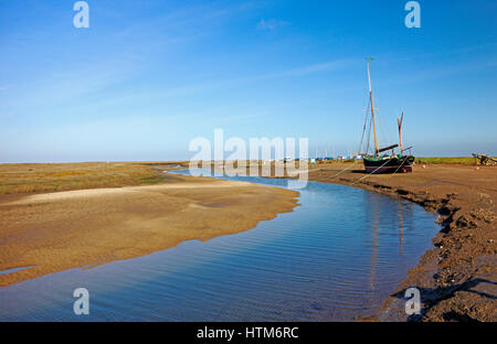 Vue de la nouvelle coupure sur la côte nord du comté de Norfolk à Blakeney, Norfolk, Angleterre, Royaume-Uni. Banque D'Images