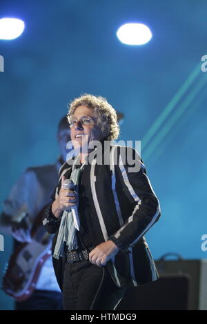 Roger Daltrey du groupe de rock, l'OMS, au Super Bowl à Miami, Floride, USA le 7 février 2010. Photo par Francis Specker Banque D'Images