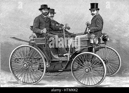 Armand Peugot's (1849-1915) motor car équipé de Daimler V-twin du moteur essence. Première voiture à essence construite en France 1889-1890. Gravure Banque D'Images