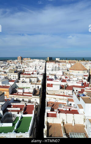 Blick vom Torre Tavira auf Cadiz Banque D'Images