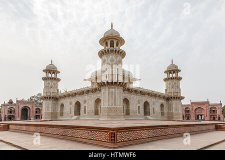 Tombe d'Itimad-ud-Daula, Agra, Inde Banque D'Images