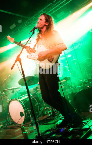 Milan, Italie. Mar 13, 2017. Le groupe de rock pop anglaise BANFI effectue sur scène à Circolo le show d'ouverture Magnolia Bear's Den Crédit : Rodolfo Sassano/Alamy Live News Banque D'Images