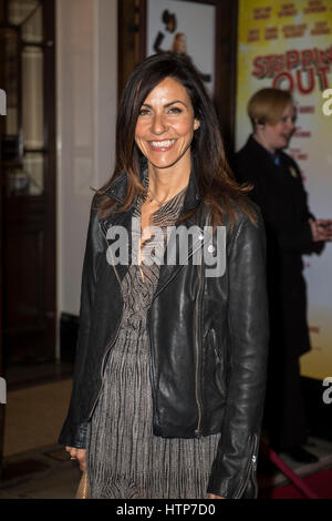 Londres, Angleterre, 14 mars. Julia Banbury assiste à la 'Stepping out' - presse nuit au Vaudeville Theatre 14 Mars 2017 Londres, Angleterre Banque D'Images