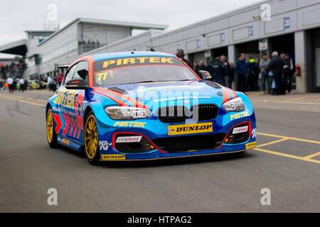 Castle Donington, UK. Mar 16, 2017. Dunlop MSA British Touring Car Championship, Castle Donington. Credit : Gergo Toth/Alamy Live News Banque D'Images