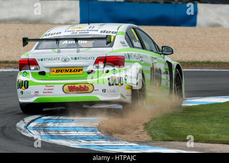 Castle Donington, UK. Mar 16, 2017. Dunlop MSA British Touring Car Championship, Castle Donington. Credit : Gergo Toth/Alamy Live News Banque D'Images