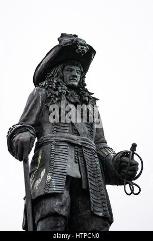 Statue du Roi Guillaume situé à Carrickfergus Castle, en Irlande du Nord. Banque D'Images