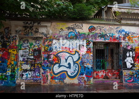 La maison de Serge Gainsbourg, 5 bis rue de Verneuil, 75006 Paris, France. La maison de Serge Gainsbourg. Banque D'Images