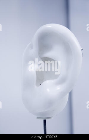 L'aide auditive pour les personnes à audition réduite Banque D'Images