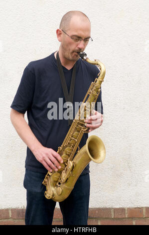 Ian Ellis, saxophoniste de jazz et blues Banque D'Images