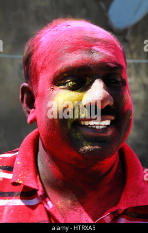 Hoi Celebration, Portrait de jeune homme mignon, Hoi est le festival de l'amour ou des couleurs. (Copyright © Saji Maramon) Banque D'Images