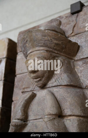 L'Élam. La brique d'argile moulée de bord : déesse élamite. Temple d'Inshushinak, Susa, 2000 BCE. Musée du Louvre. Paris. Banque D'Images