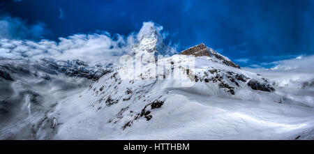 L'icône de la Suisse, le Cervin, à Zermatt. Il peut être la plus haute montagne mais c'est certainement l'un des plus uniques et magnifiques. Banque D'Images