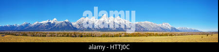 Photo panoramique du Grand Teton Mountain Range en automne, Wyoming, USA Banque D'Images