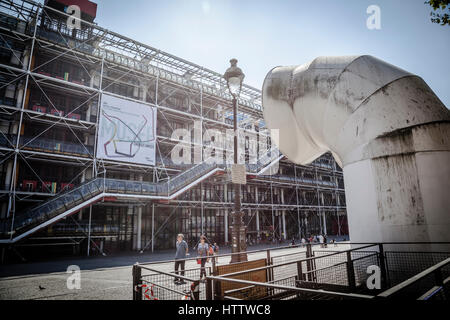 Façade du Centre de Georges Pompidou à Paris, France Banque D'Images
