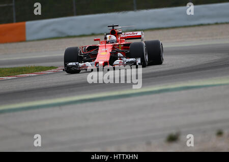 Sebastian Vettel (GER) au volant de sa Scuderia Ferrari SF70H au cours de la saison 2017 F1 essais pré Banque D'Images