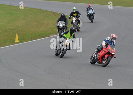 Pas de limites journée circuit moto Banque D'Images