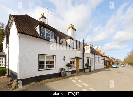 La Reine Elizabeth Inn, Elmley Castle village, Worcestershire England UK Banque D'Images