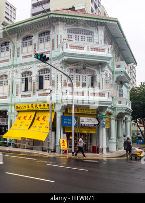 Diamètre extérieur de façade d'un magasin sur Veerasamy Road, Little India, à Singapour. Banque D'Images