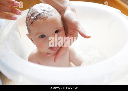 Détail 2 semaines,bébé,baignade,godet baigné de bébé Baignoire bébé