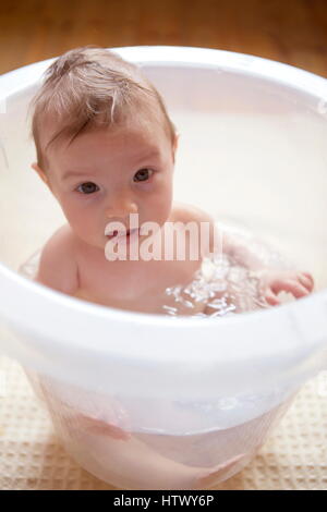 Détail 2 semaines,bébé,baignade,godet baigné de bébé Baignoire bébé