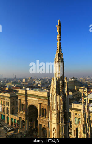 Galerie Vittorio Emanuele II à Milan Milan Vue du toit du Duomo Banque D'Images