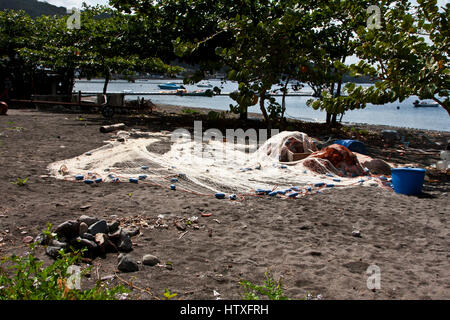 Martinique, Martinique, Le Carbet, plage de la ville et port de pêche, la côte est près de St Pierre, Banque D'Images