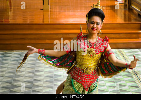 Danseuse thaï Banque D'Images