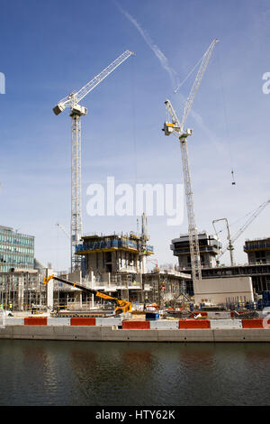 Site de construction sur une plate-forme flottante de canary wharf London Banque D'Images