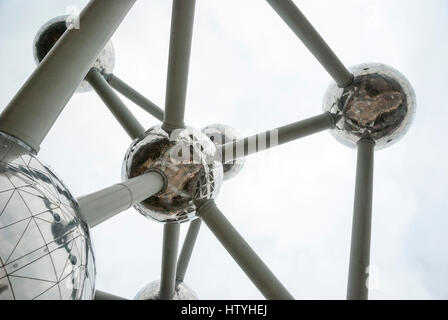 Bruxelles, Belgique - 15 mars : Atomium bâtiment conçu par André Waterkeyn pour Expo 58 à Bruxelles, Belgique prise le 15 mars 2015 Banque D'Images