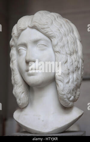 Tête d'une statue d'une dame romaine de 200 Annonce sur affichage dans le Musée Glyptothèque de Munich, Bavière, Allemagne. La forme du visage et la coiffure ressemblent à l'impératrice Julia Domna, l'épouse de l'empereur romain Septime Sévère. Banque D'Images