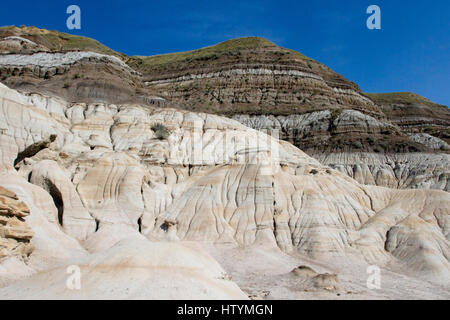 Les formations géologiques créé par l'érosion, dans les Badlands près de Drumheller, en Alberta, Canada. Banque D'Images