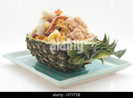 Des plats thai cousins en restaurant Banque D'Images