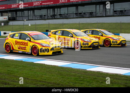 Castle Donington, UK. Mar 16, 2017. Dunlop MSA British Touring Car Championship, Castle Donington. Credit : Gergo Toth/Alamy Live News Banque D'Images